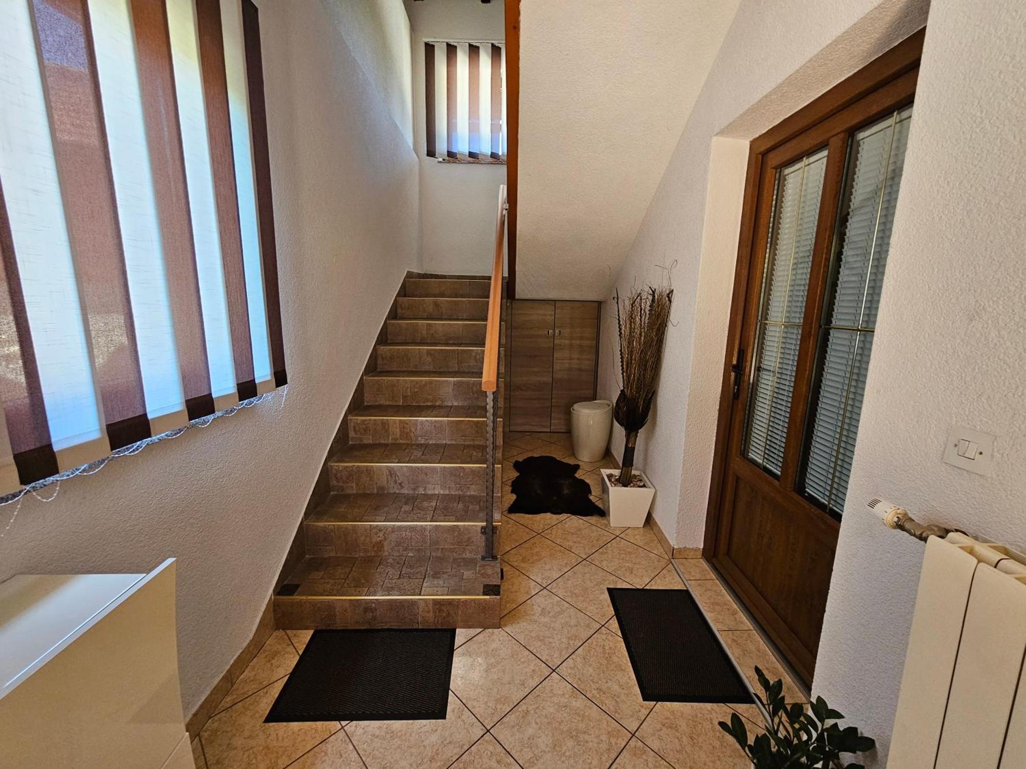 Apartment Majetic Gornji Vaganac Kültér fotó