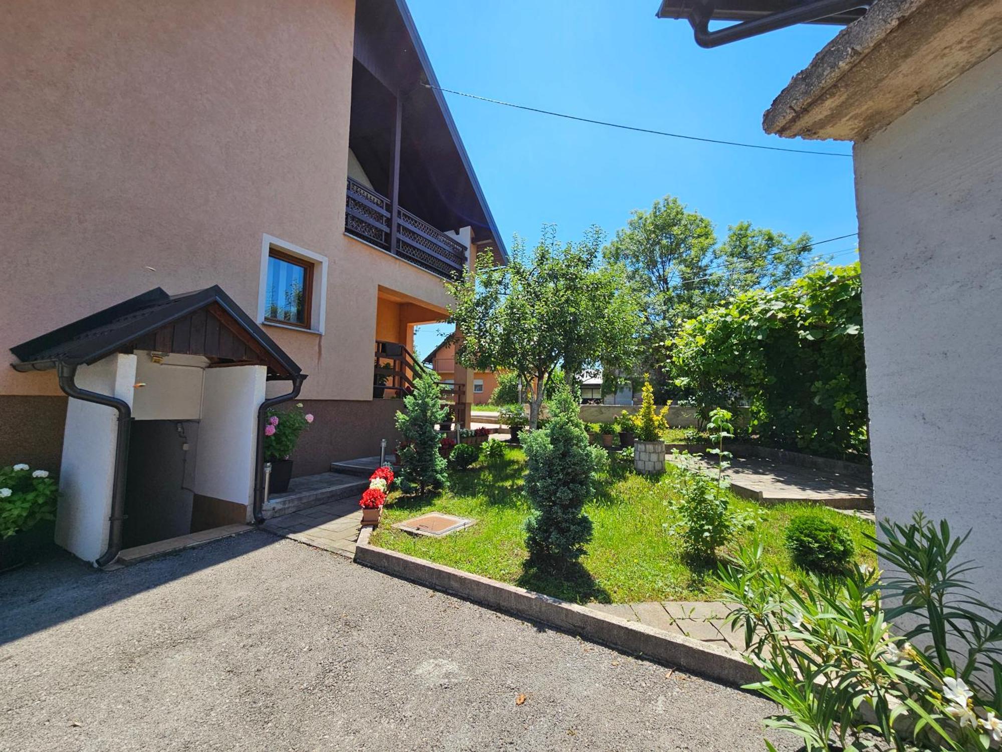 Apartment Majetic Gornji Vaganac Kültér fotó