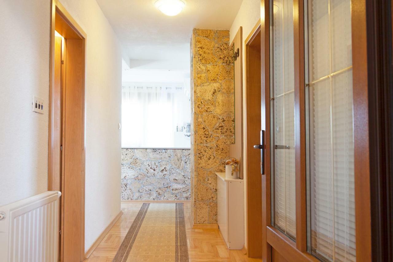 Apartment Majetic Gornji Vaganac Kültér fotó